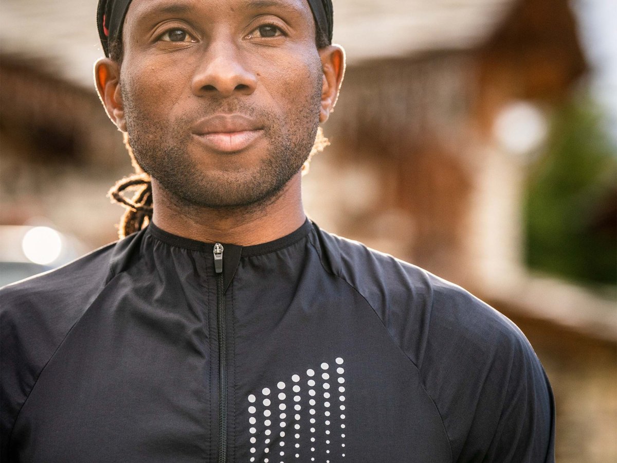 COMPRESSPORT HURRICANE WINDPROOF JACKET BLACK - Image 4