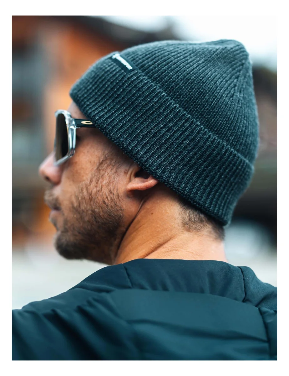 COMPRESSPORT PODIUM BEANIE RAVEN - Image 3